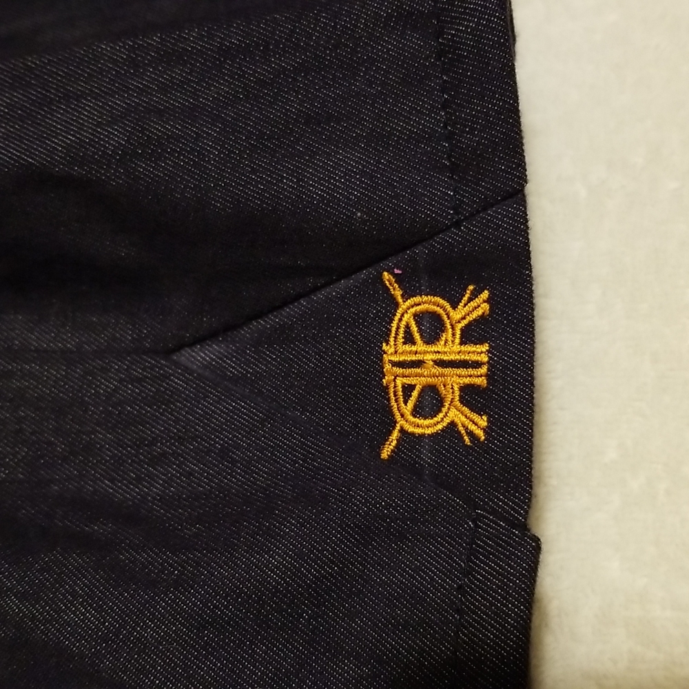 Double R brand shorts - Picture 5 of 8